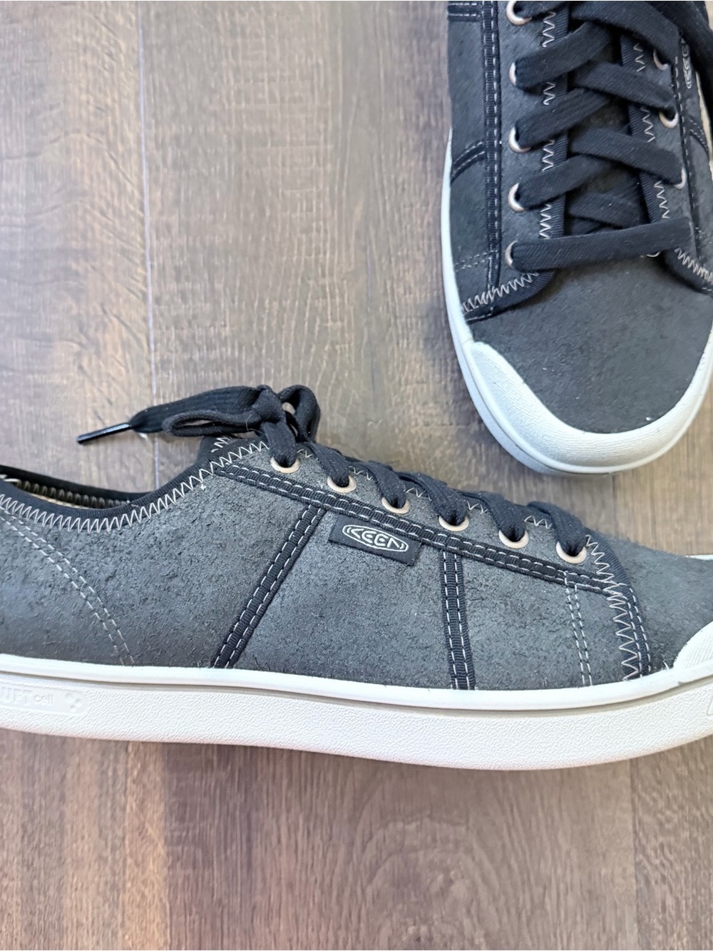 NWT Keen Eldon Harvest Sneaker | Black/Silver Birch | Size: 10.5 - Picture 7 of 10